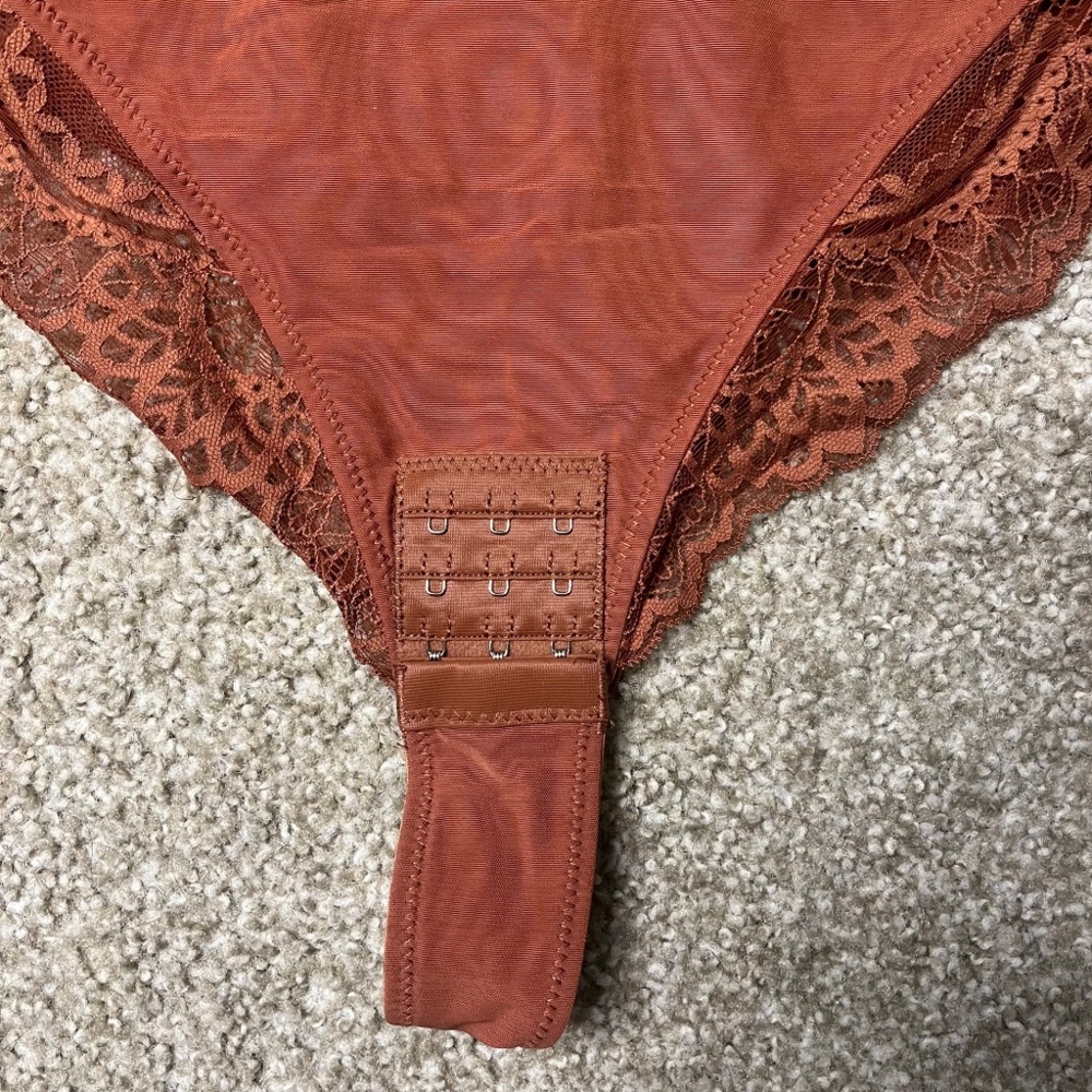 Popilush Lace Shapewear Bodysuit – Rust Brown – Size Medium – NWT - Picture 3 of 8